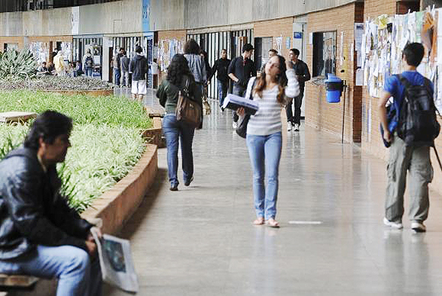 MEC prorroga para 15 de dezembro prazo para renovar contratos do Fies